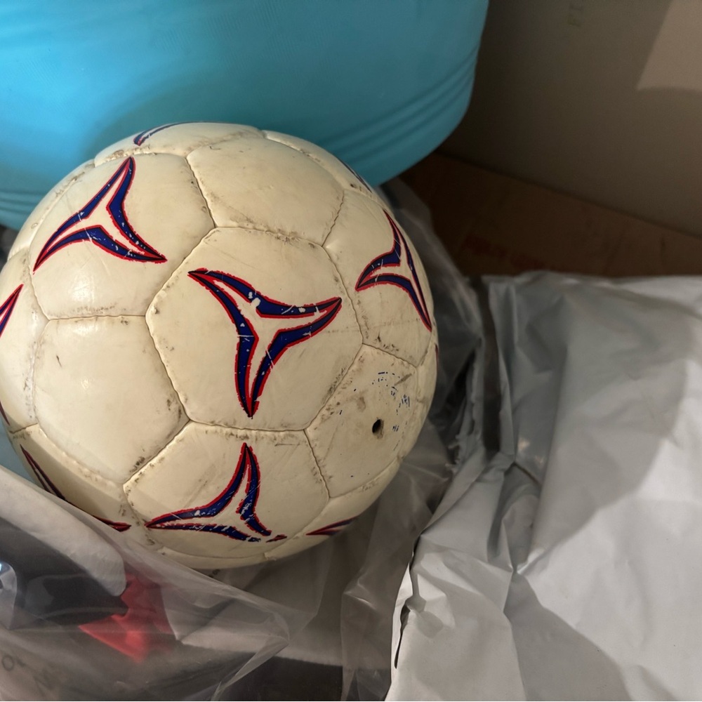 Strom Blue Inflatable Ball - Picture 6 of 6